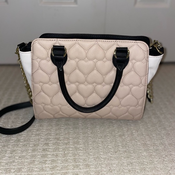 Betsy Johnson purse 
Light pink and black. - Picture 5 of 6